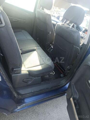 Opel Zafira 2007, 325,000 km - 1.7 л - Qusar