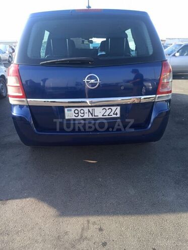 Opel Zafira 2007, 325,000 km - 1.7 л - Qusar