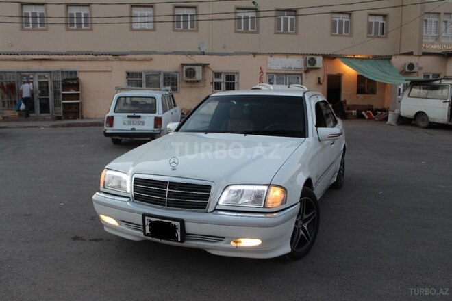 Mercedes C 240 1998, 220,000 km - 2.4 l - Bakı