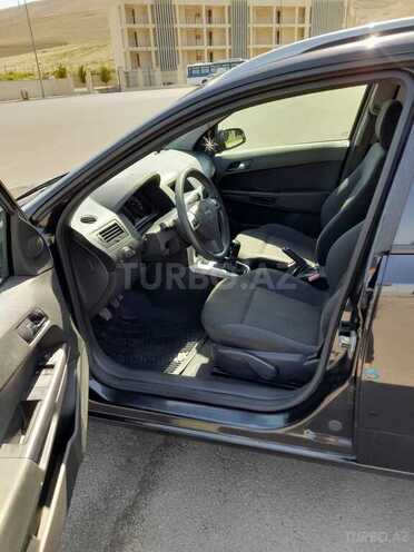 Opel Astra 2009, 147,000 km - 1.4 л - Bakı