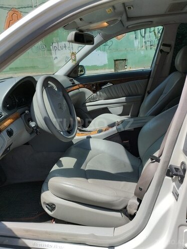 Mercedes E 320 2003, 236,000 km - 3.2 l - Bakı