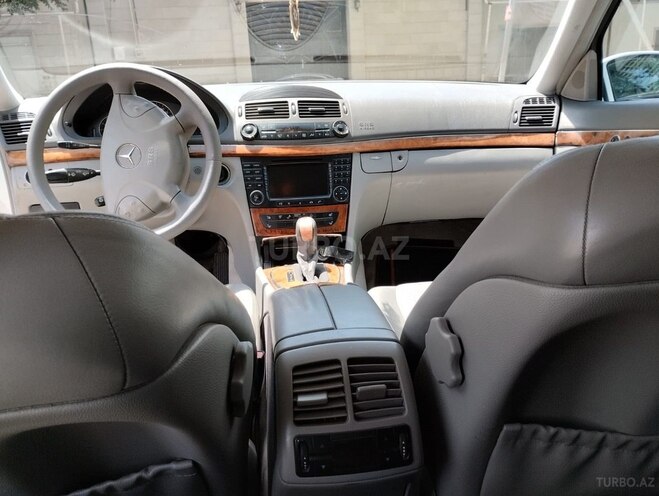 Mercedes E 320 2003, 236,000 km - 3.2 l - Bakı