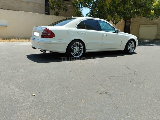 Mercedes E 320 2003, 236,000 km - 3.2 l - Bakı