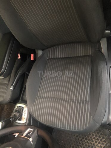 Volkswagen Polo 2012, 240,000 km - 1.6 l - Bakı