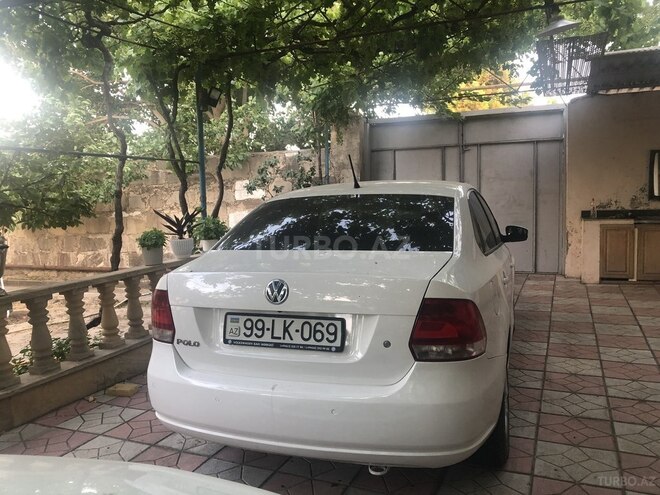 Volkswagen Polo 2012, 240,000 km - 1.6 l - Bakı