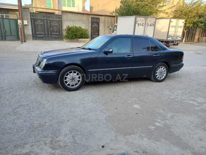 Mercedes E 240 1999, 362,400 km - 2.4 l - Bakı