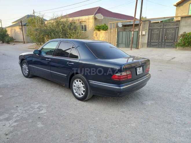 Mercedes E 240 1999, 362,400 km - 2.4 l - Bakı