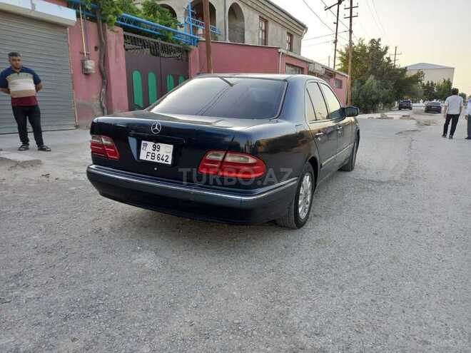 Mercedes E 240 1999, 362,400 km - 2.4 l - Bakı