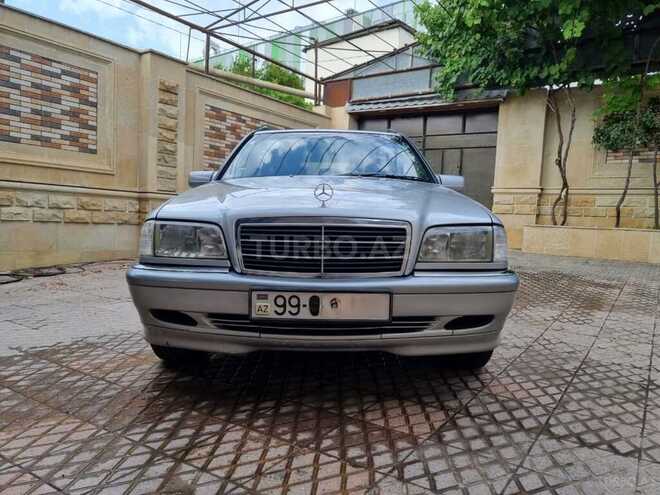 Mercedes C 200 2000, 370,000 km - 2.0 l - Bakı