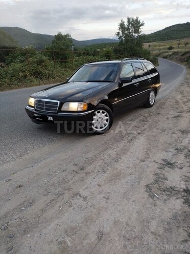 Mercedes C 180 1997, 455,555 km - 1.8 l - Quba