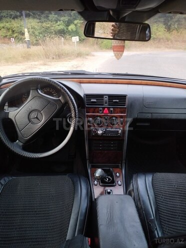 Mercedes C 180 1997, 455,555 km - 1.8 l - Quba