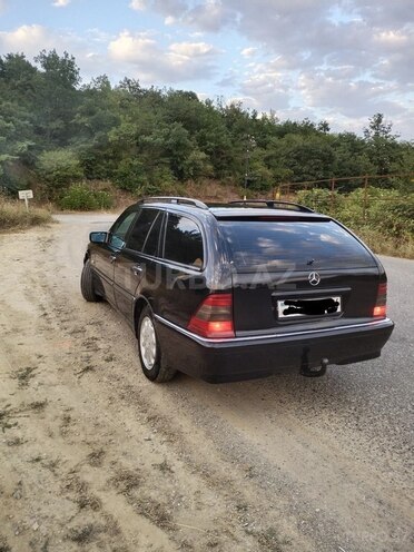 Mercedes C 180 1997, 455,555 km - 1.8 l - Quba