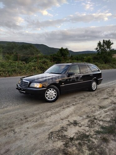 Mercedes C 180 1997, 455,555 km - 1.8 l - Quba