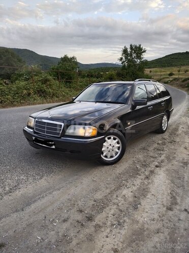 Mercedes C 180 1997, 455,555 km - 1.8 l - Quba