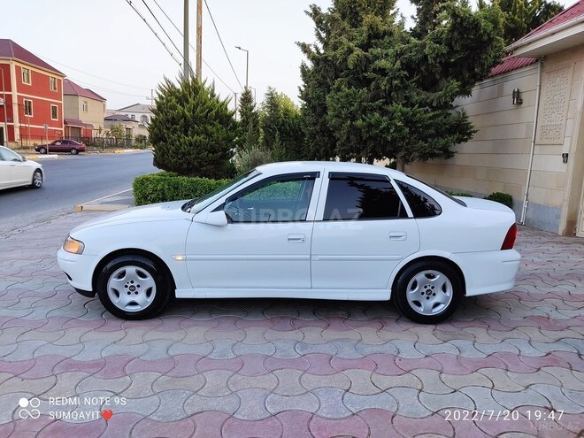 Opel Vectra 1999, 297,411 km - 1.8 l - Sumqayıt