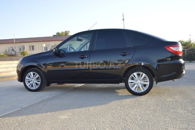 LADA (VAZ) Granta 2019, 47,000 km - 1.6 l - Salyan