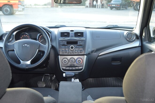 LADA (VAZ) Granta 2019, 47,000 km - 1.6 l - Salyan