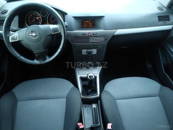 Opel Astra 2005, 180,000 km - 1.4 l - Bakı