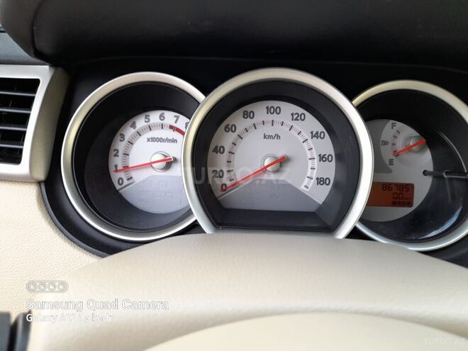 Nissan Tiida 2011, 86,000 km - 1.5 l - Bakı