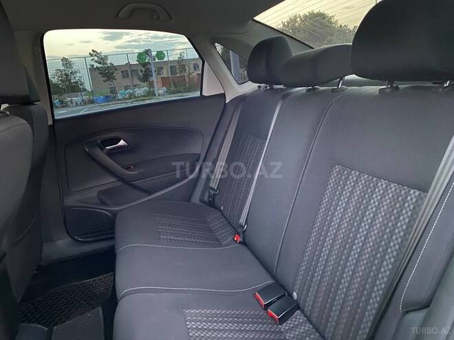 Volkswagen Polo 2019, 32,000 km - 1.6 l - Bakı