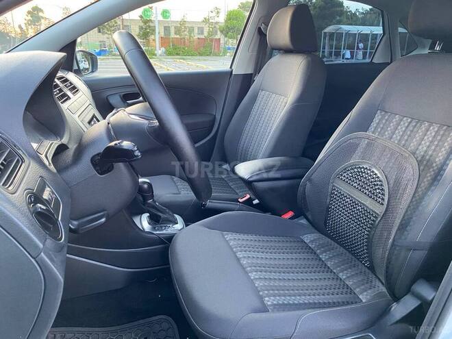 Volkswagen Polo 2019, 32,000 km - 1.6 l - Bakı