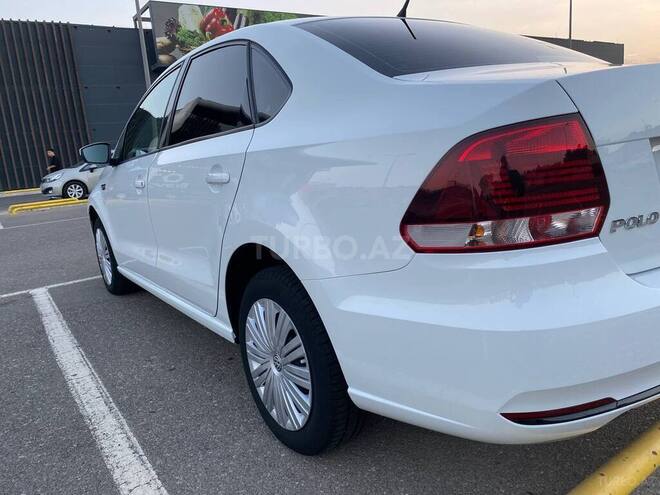 Volkswagen Polo 2019, 32,000 km - 1.6 l - Bakı