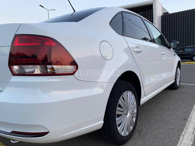 Volkswagen Polo 2019, 32,000 km - 1.6 l - Bakı