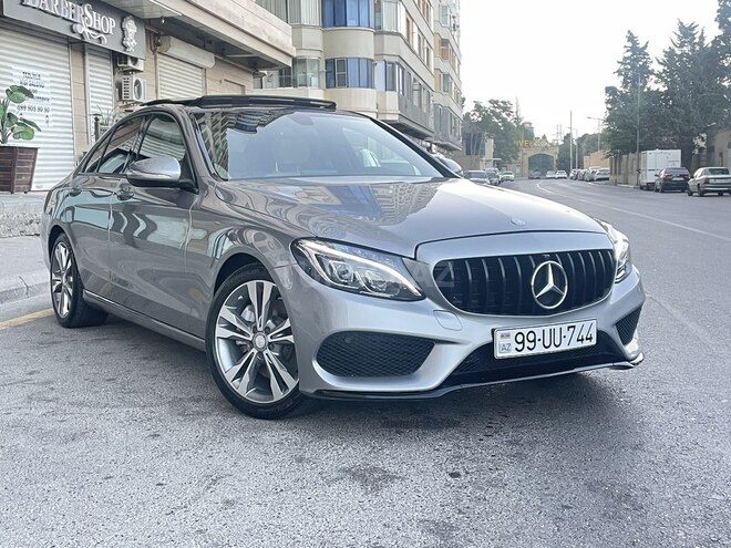 Mercedes C 300 2015, 86,500 km - 2.0 l - Bakı
