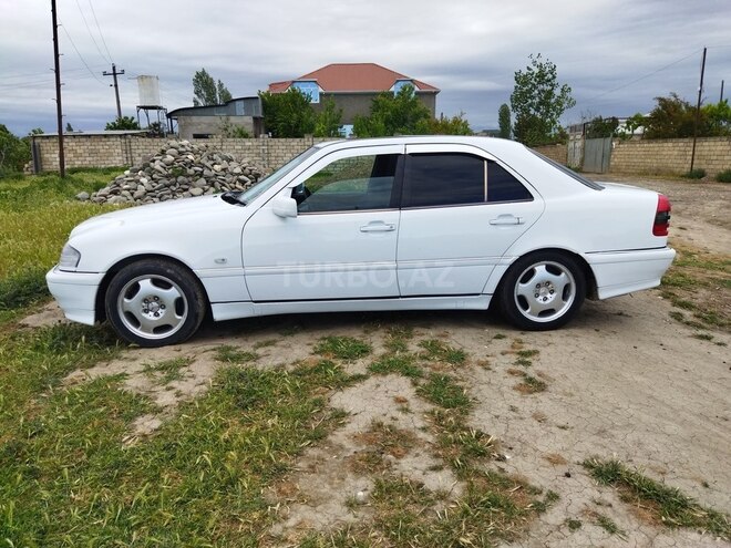 Mercedes C 240 1998, 208,753 km - 2.4 l - Qusar