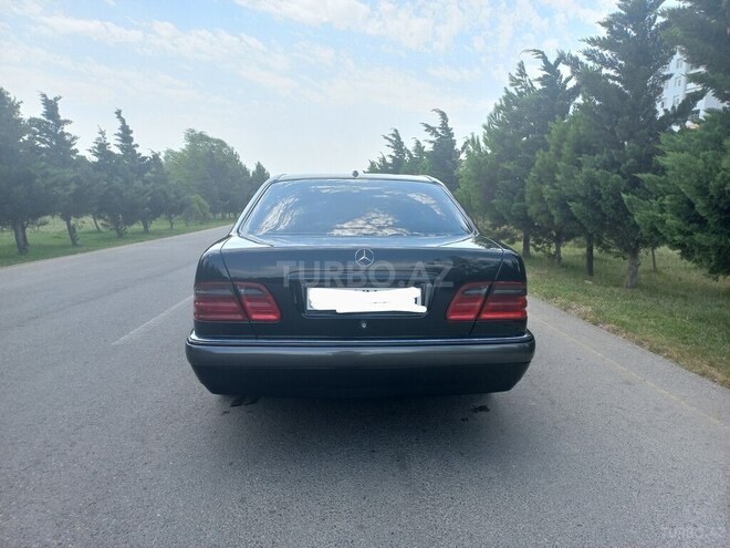 Mercedes E 240 1999, 326,350 km - 2.4 л - Bakı