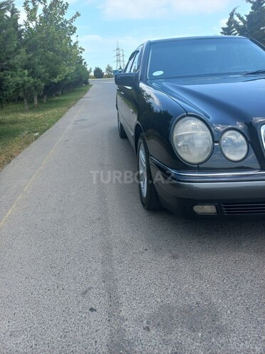 Mercedes E 240 1999, 326,350 km - 2.4 л - Bakı