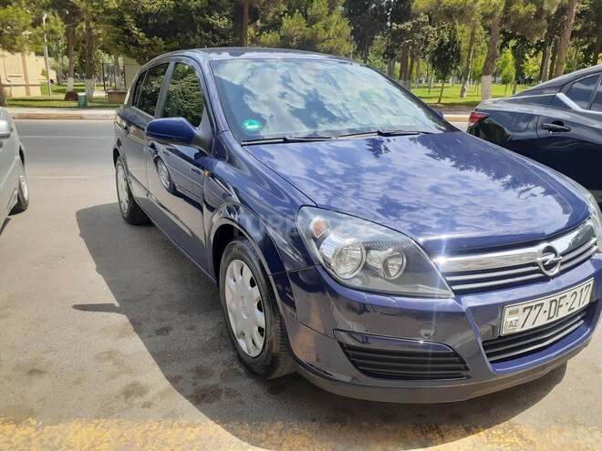 Opel Astra 2004, 240,000 km - 1.4 l - Bakı