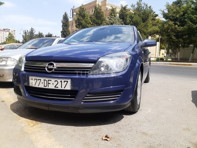 Opel Astra 2004, 240,000 km - 1.4 l - Bakı
