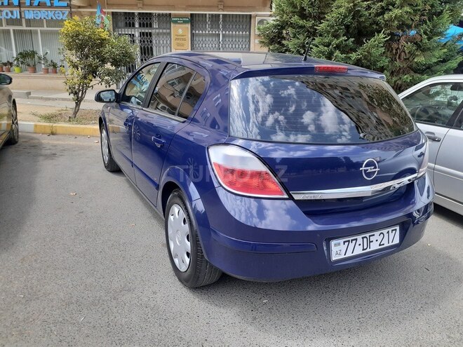 Opel Astra 2004, 240,000 km - 1.4 l - Bakı