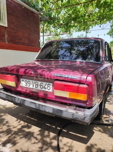 LADA (VAZ) 2107 2004, 86,000 km - 1.6 l - Salyan