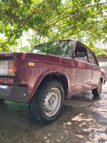 LADA (VAZ) 2107 2004, 86,000 km - 1.6 l - Salyan
