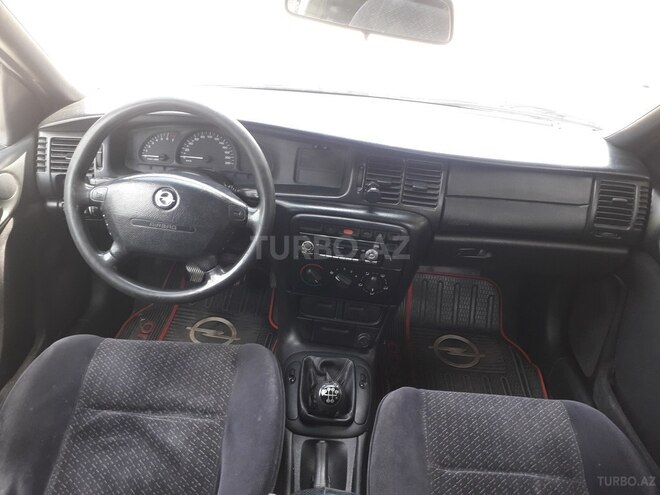 Opel Vectra 1998, 286,453 km - 1.8 l - Sumqayıt