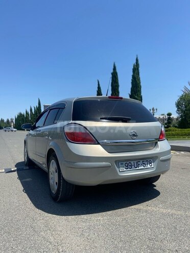 Opel Astra 2006, 150,000 km - 1.4 л - Gəncə