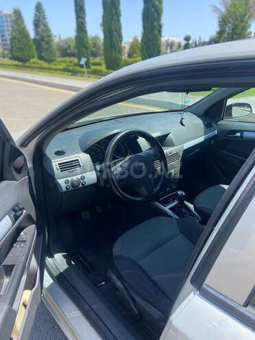 Opel Astra 2006, 150,000 km - 1.4 л - Gəncə