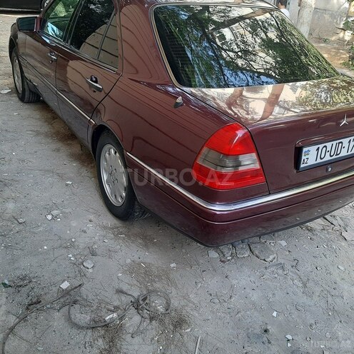 Mercedes C 220 1995, 286,052 km - 2.2 l - Bakı