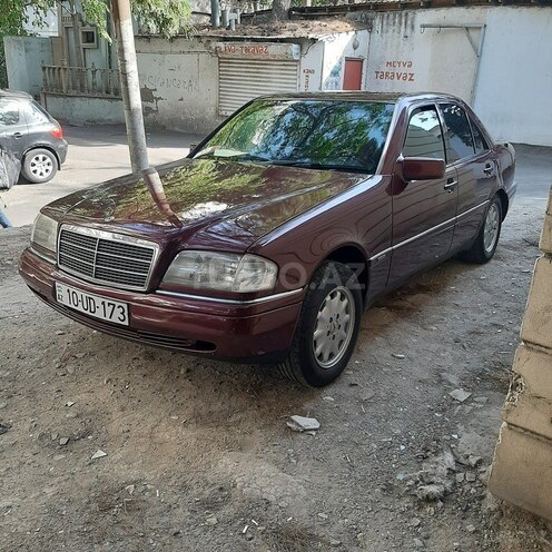 Mercedes C 220 1995, 286,052 km - 2.2 l - Bakı