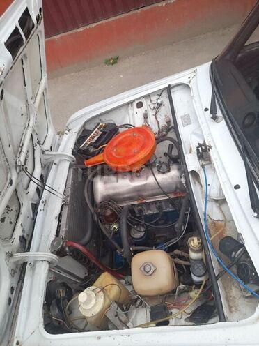 LADA (VAZ) 2106 1985, 386,000 km - 1.6 l - Qusar