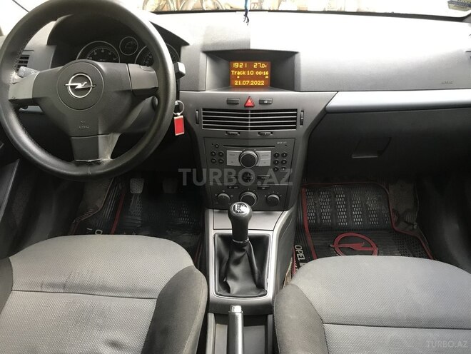 Opel Astra 2005, 203,000 km - 1.4 l - Bakı
