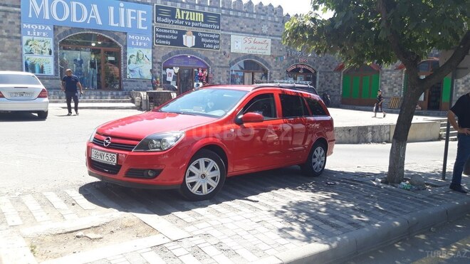 Opel Astra 2005, 235,000 km - 1.4 l - İsmayıllı
