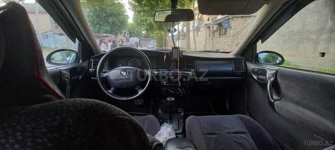 Opel Vectra 1999, 460,000 km - 1.8 l - Mingəçevir