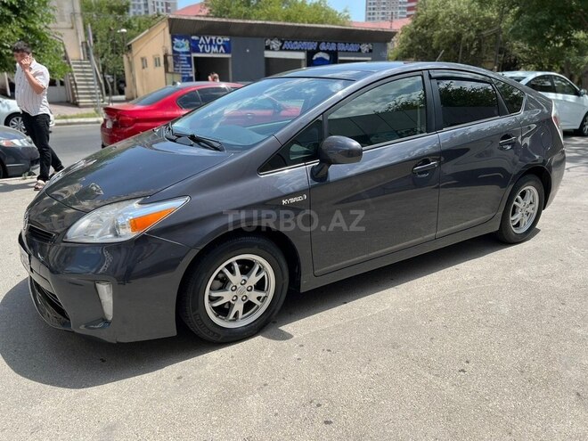 Toyota Prius 2013, 195,000 km - 1.8 l - Bakı
