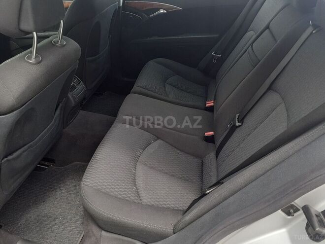 Mercedes E 240 2002, 305,000 km - 2.4 l - Gəncə