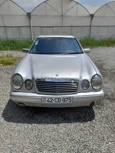 Mercedes E 230 1996, 350,000 km - 2.3 l - Salyan