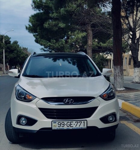 Hyundai ix35 2013, 83,000 km - 2.0 л - Bakı