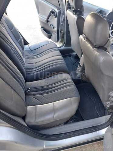 Opel Vectra 1996, 420,000 km - 2.0 л - Quba